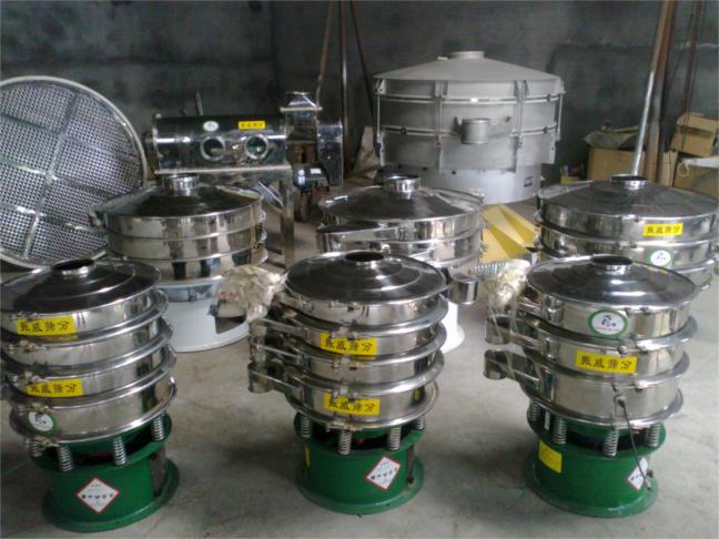 振威振動篩運轉時的注意事項